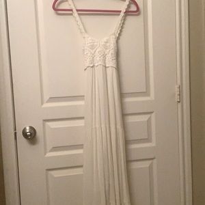 American Eagle Outfitter maxi white sundress